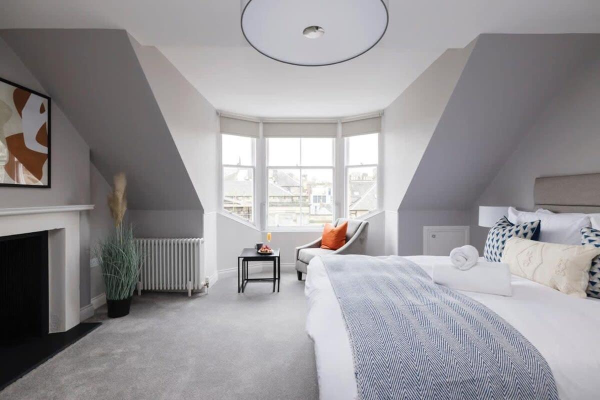 Dragon Suites - City Centre Castle View 1 Bed Apartment EDI Eksteriør bilde