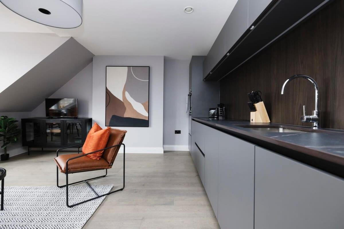 Dragon Suites - City Centre Castle View 1 Bed Apartment EDI Eksteriør bilde