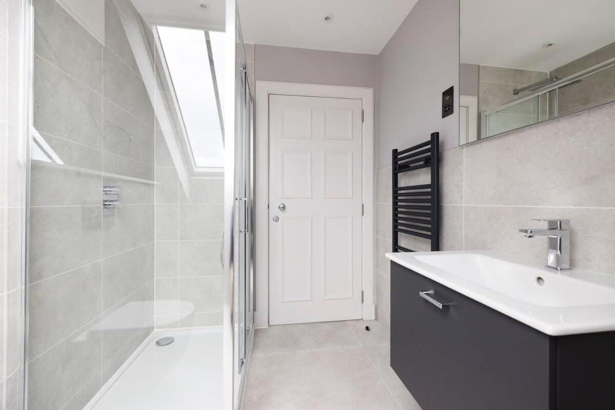 Dragon Suites - City Centre Castle View 1 Bed Apartment EDI Eksteriør bilde